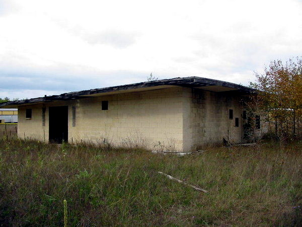 Ken-Mar Drive-In Theatre - Sept 2003
